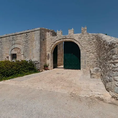 Castiglione 1863 - The Real Sicilian Villa Ragusa